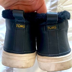 Tom’s Black Boots womens 8.5